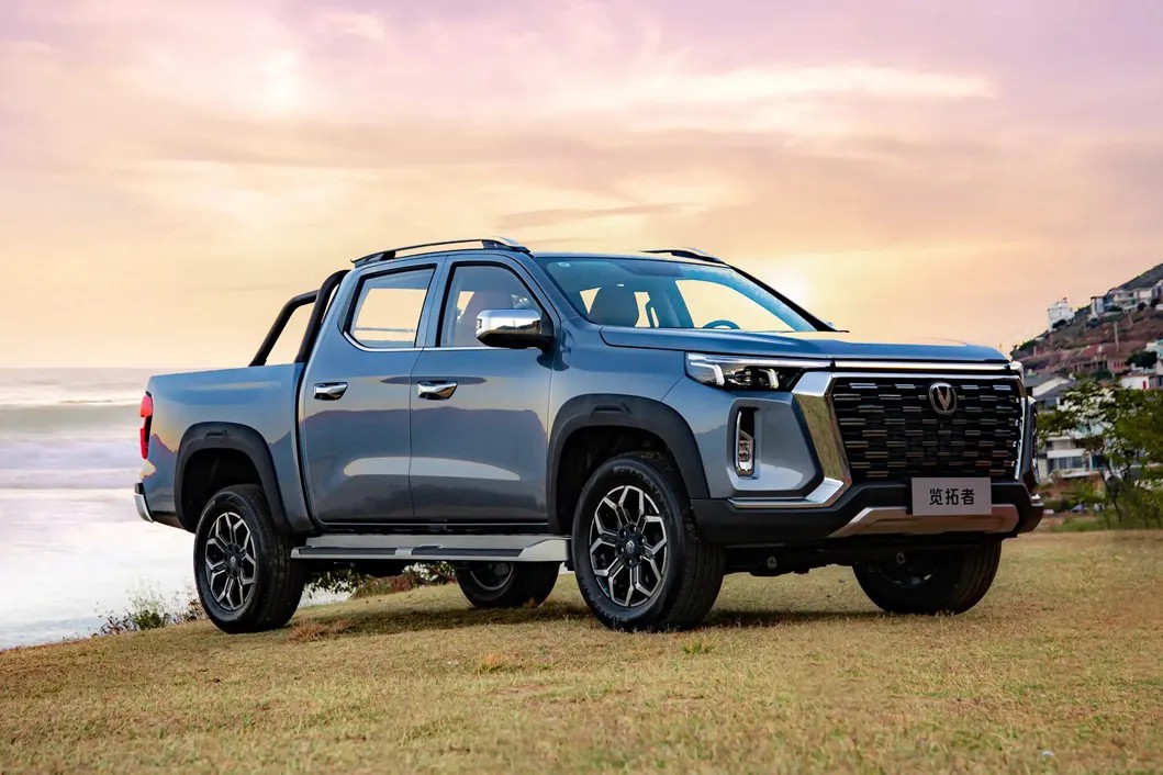 2.0T diesel pickup truck